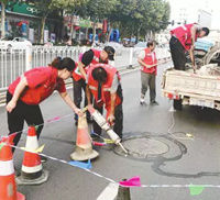 市區(qū)300余個“跳響”井蓋被修復，車輛經(jīng)過不再敢“吱聲”